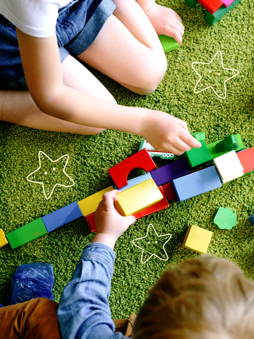 Post de Jardín del Delfín mostrando una actividad de juego y aprendizaje realizada por niños al aire libre